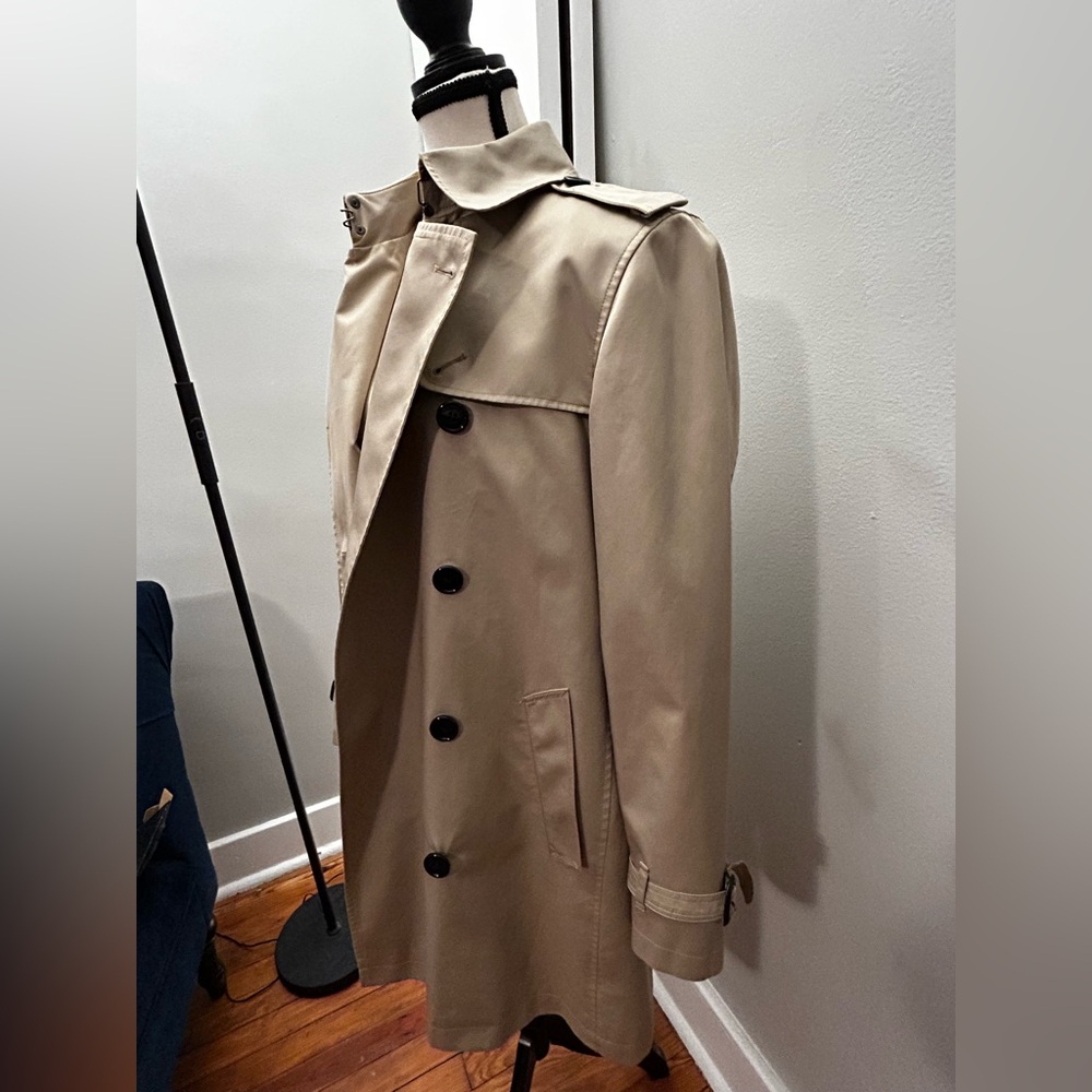 Mid-Length Burberry Brit Trench Coat Size 12 with zippered lining - Picture 4 of 16